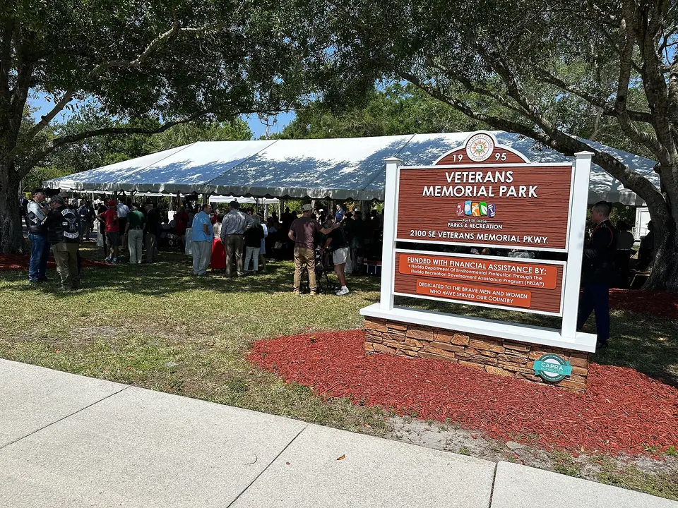 Palm trees and lawns at Veterans Memorial Park in Port St. Lucie, Florida